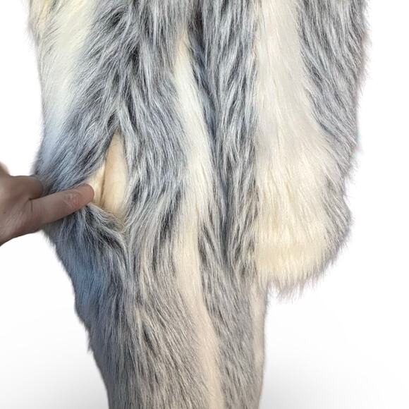 Vintage Donnybrook Faux Fur Long Coat White Gray Striped Plush Elegant Evening - Picture 10 of 12
